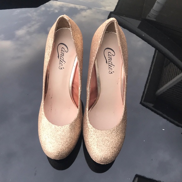 Pumps - Picture 5 of 8